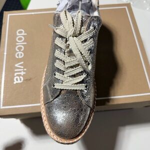 Dolce Vita Metallic Silver Crackle Lace-Up Sneaker with Cream Laces
